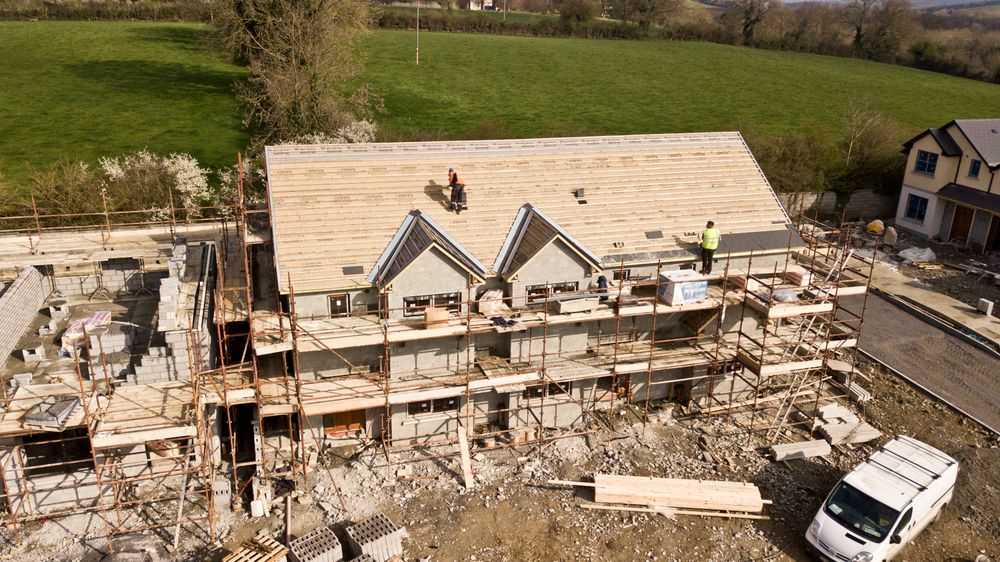 Residential roofing project